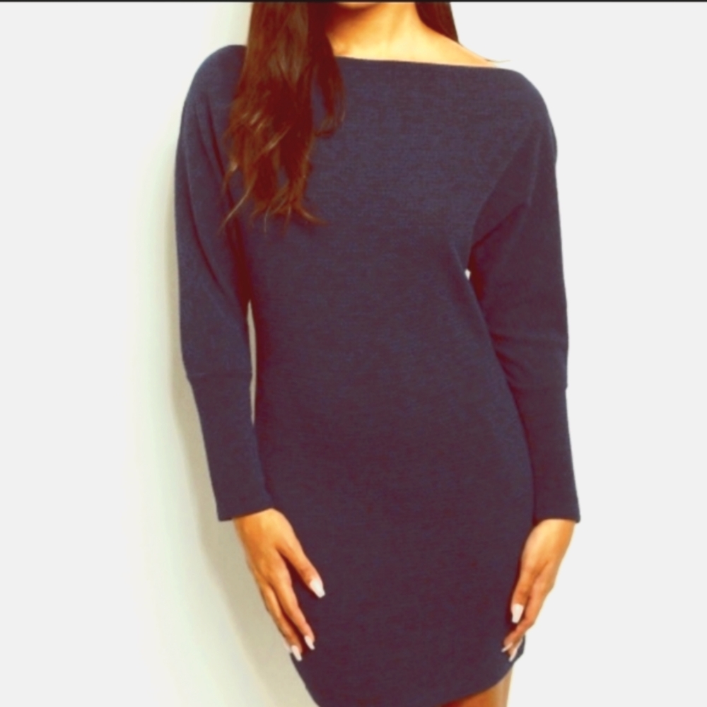 💙👗Navy blue sweater dress 👗💙 bodycon almost off the shoulder long sleeve